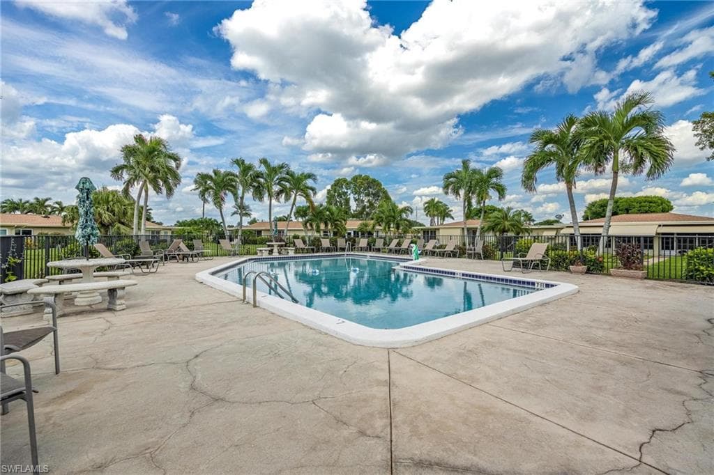 1460 Tredegar DR-34