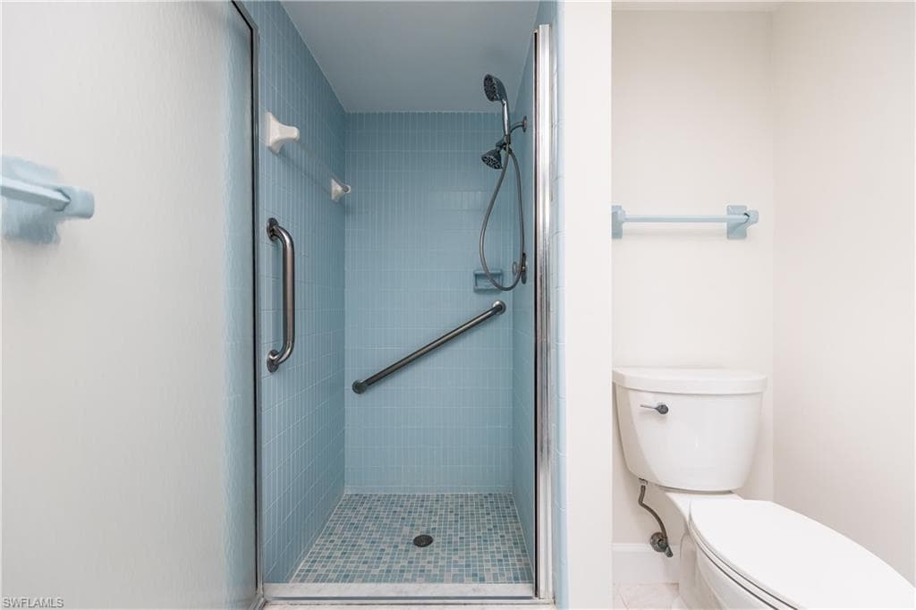 1460 Tredegar DR-21