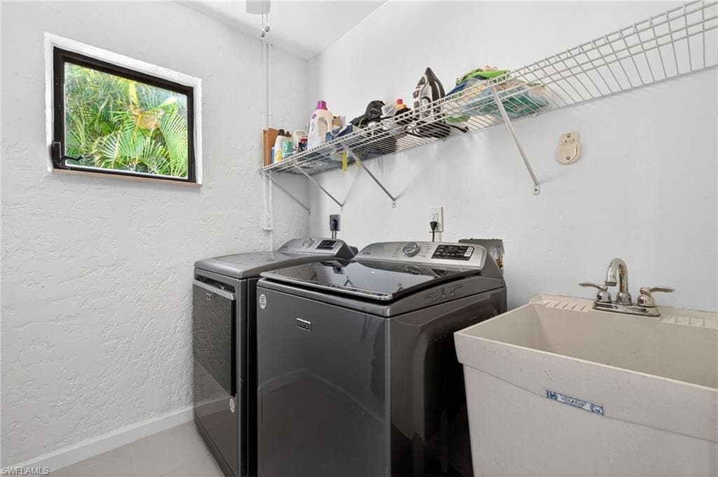 1304 Par View DR-21