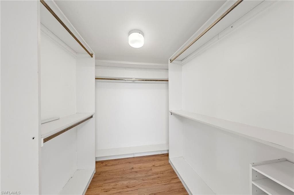 13105 Vanderbilt DR 502-28