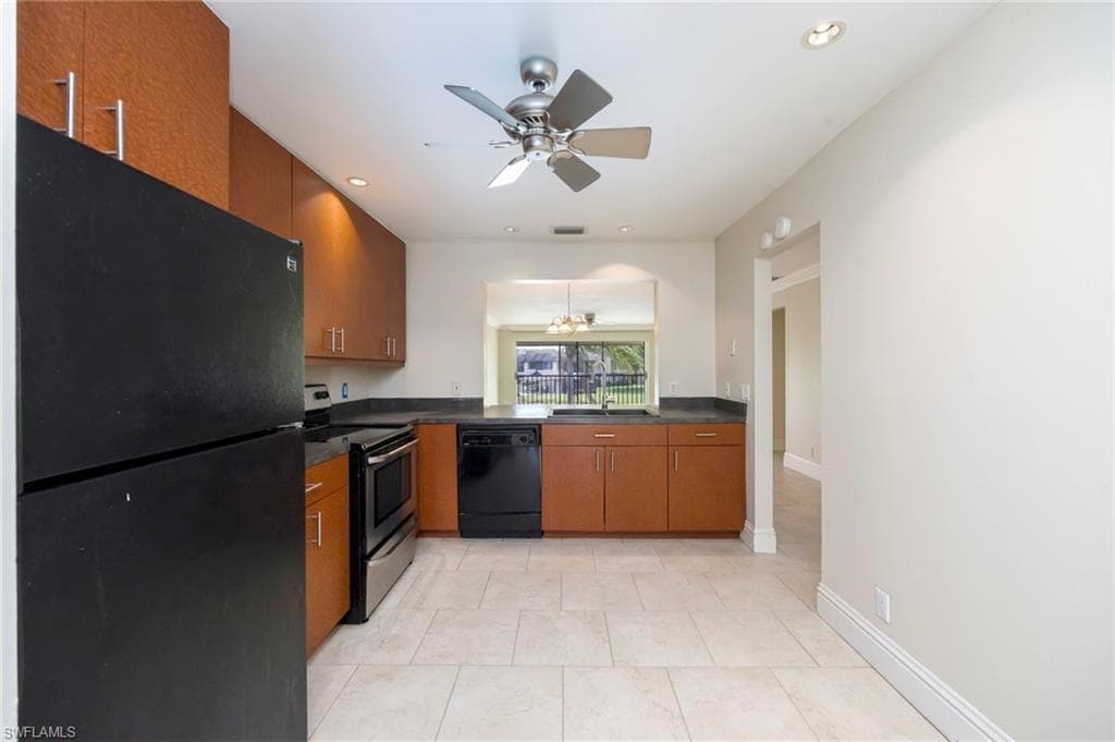 400 Misty Pines CIR 205-9