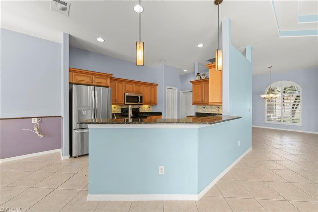 2165 Berkley WAY-22