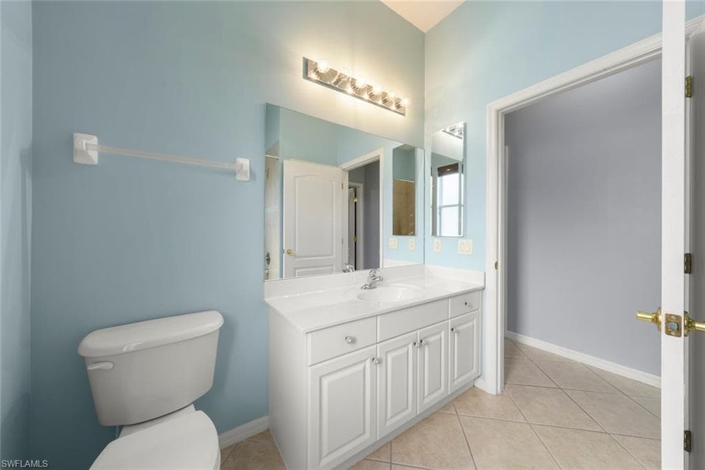 2165 Berkley WAY-35
