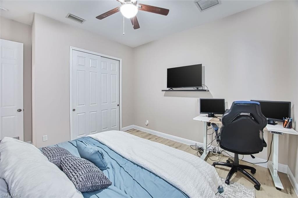 16018 Thorn Wood DR-29