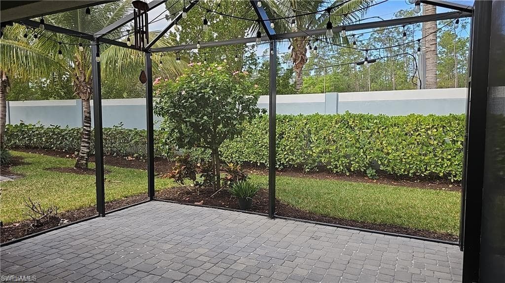 2305 Ariane DR-23