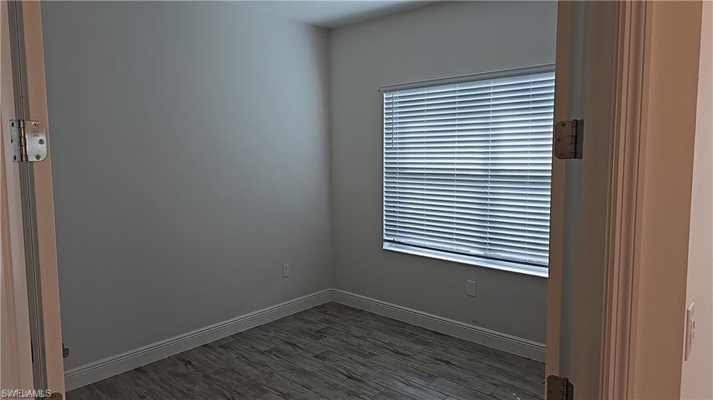 2305 Ariane DR-10