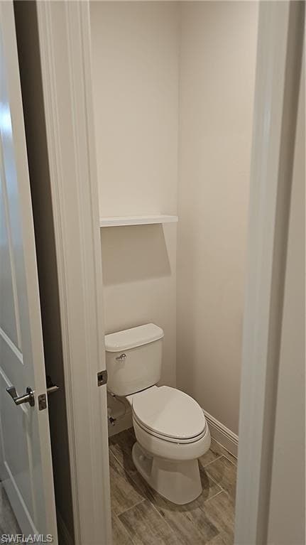 2305 Ariane DR-19