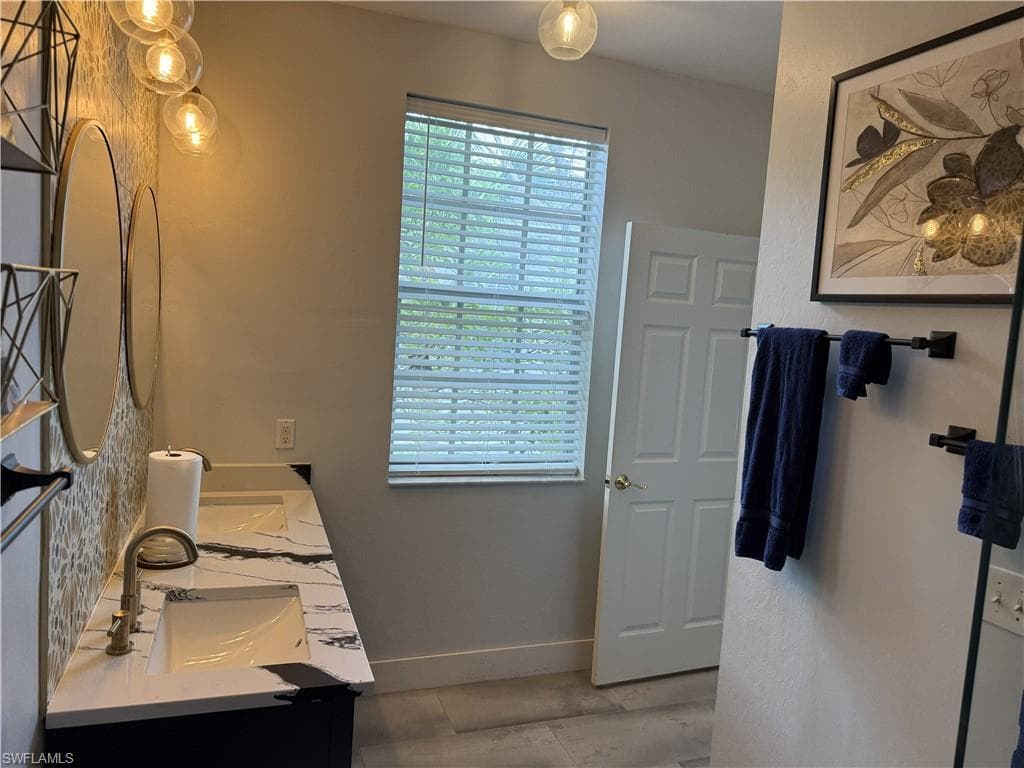 3304 Lisa LN 102-24