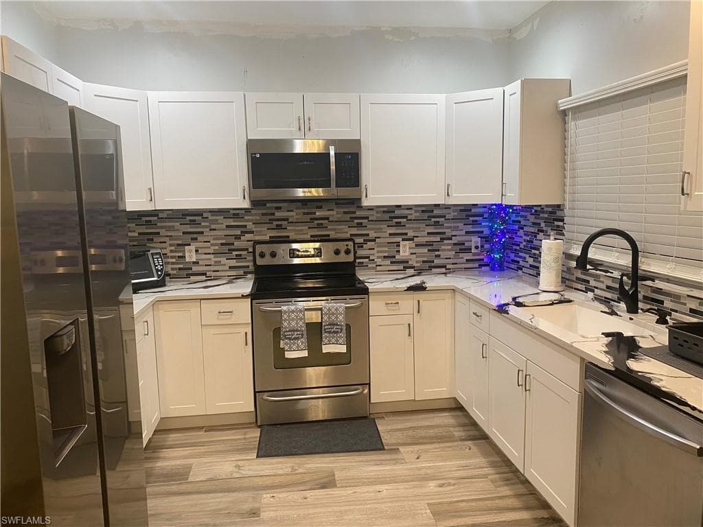 3304 Lisa LN 102-18