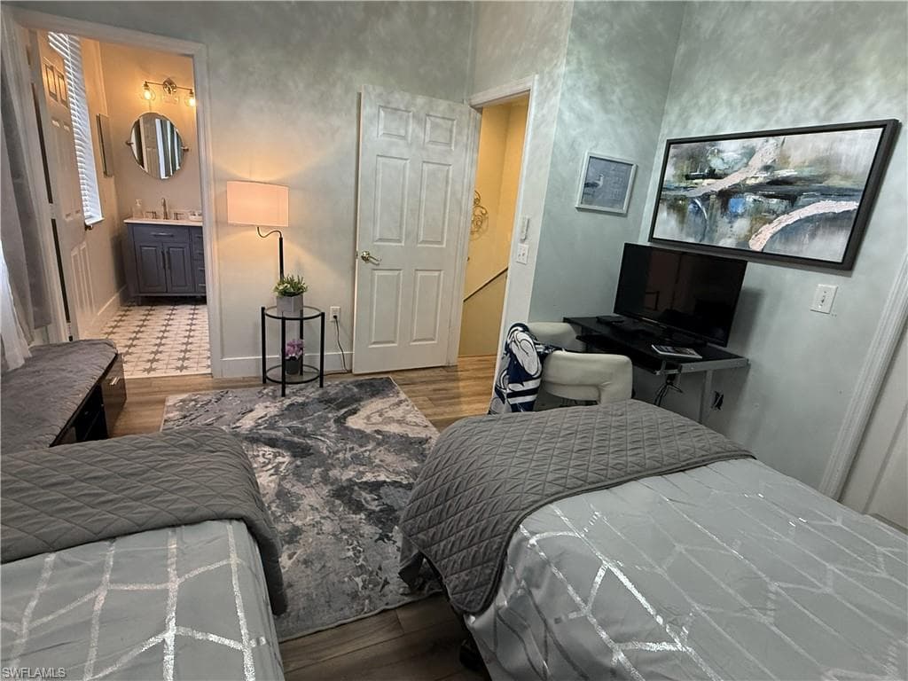 3304 Lisa LN 102-25