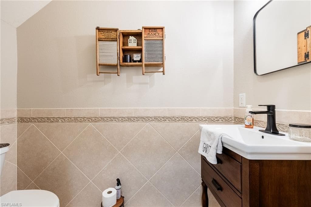 7900 Lake Sawgrass LOOP 4612-20