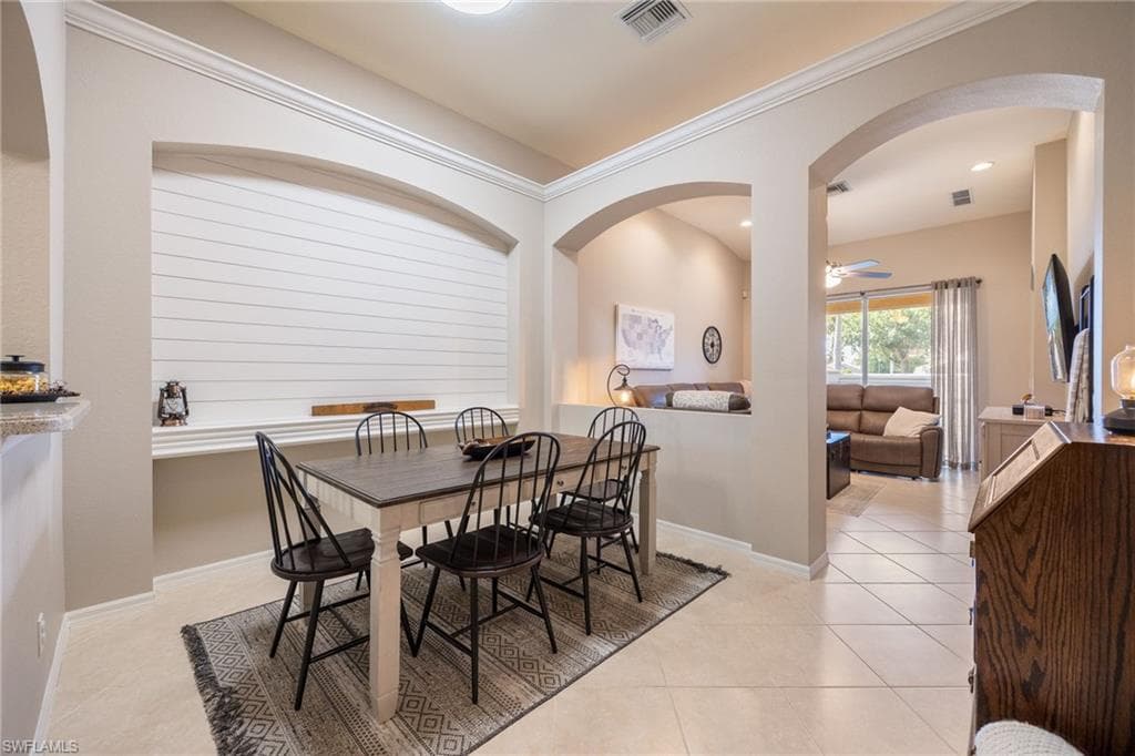 7900 Lake Sawgrass LOOP 4612-11