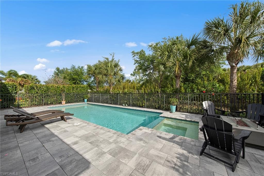 9607 Everglades DR-37