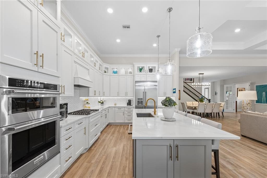 9607 Everglades DR-11