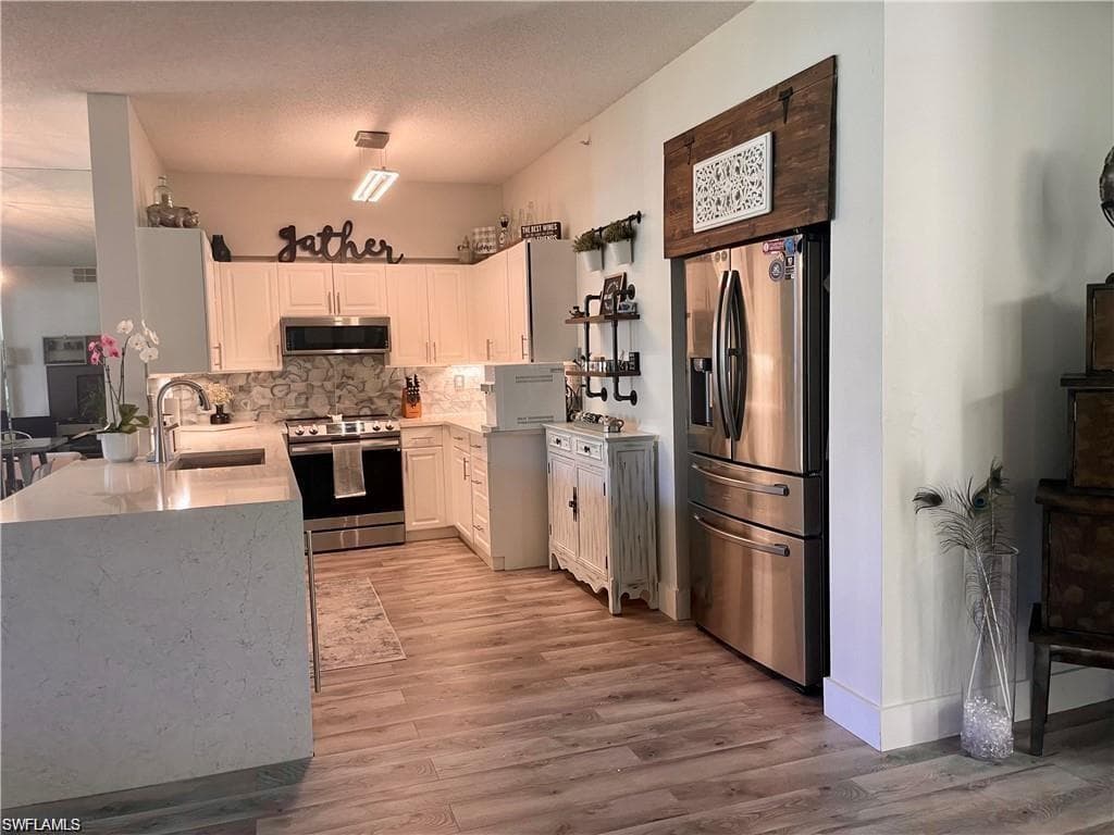 56 Silver Oaks CIR 102-2