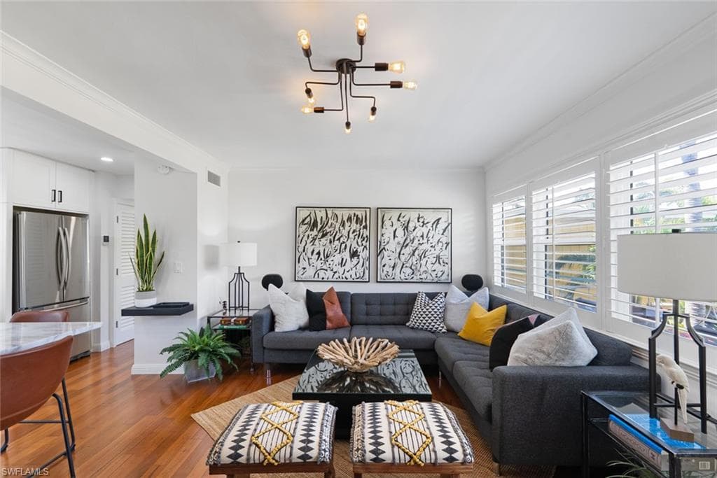221 8th AVE S 221B-2