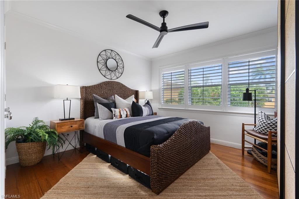 221 8th AVE S 221B-8