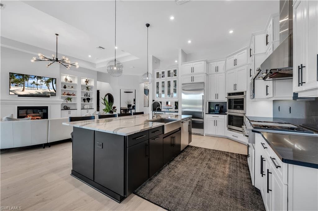 11651 Roseto CT-8