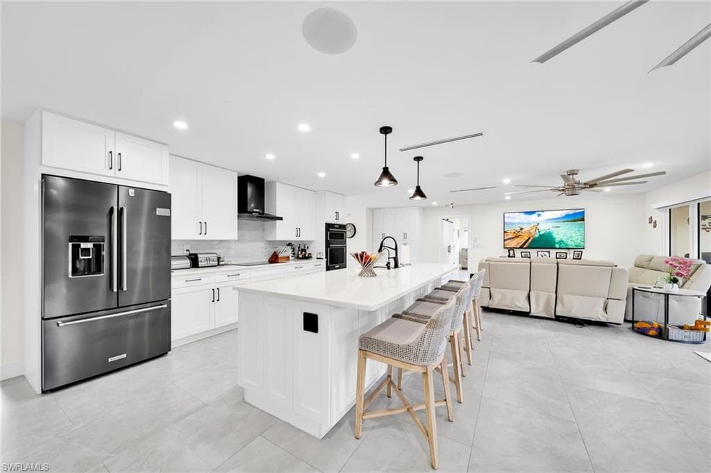 1574 Ricardo AVE-32