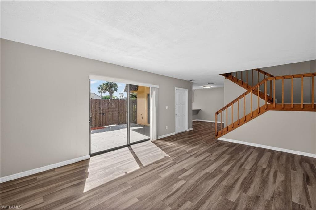 5576 Malt DR 4-6