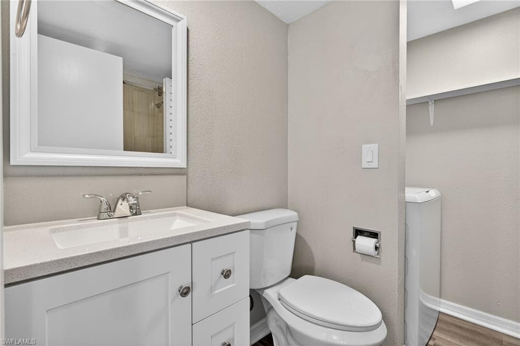 5576 Malt DR 4-19