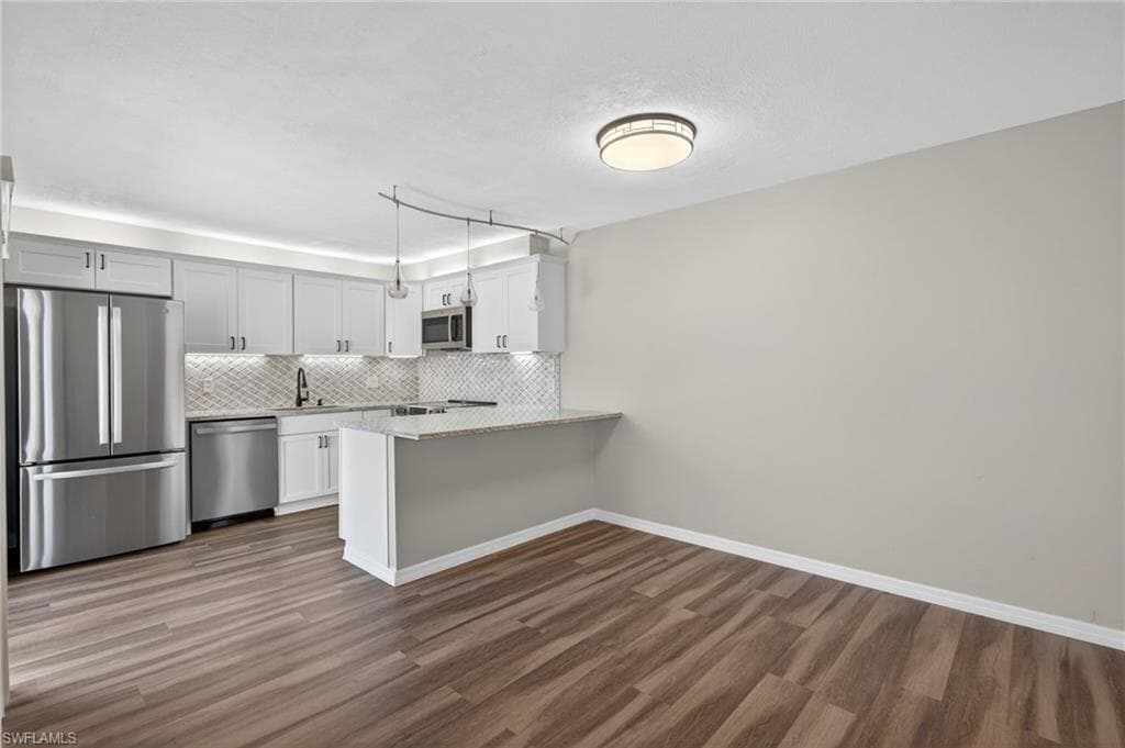 5576 Malt DR 4-8