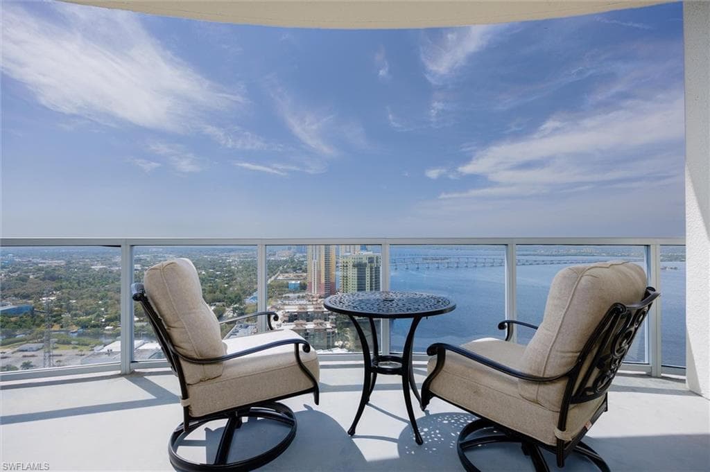 3000 GRAND OASIS LPH1-8