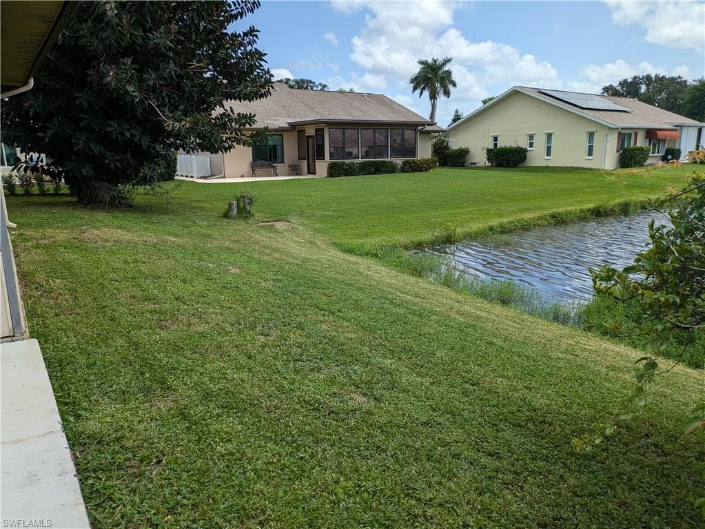 104 Fleur De Lis LN-3