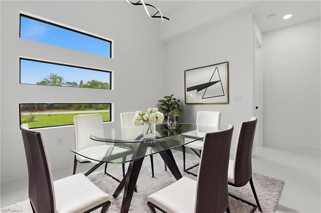 669 Windermere DR-9