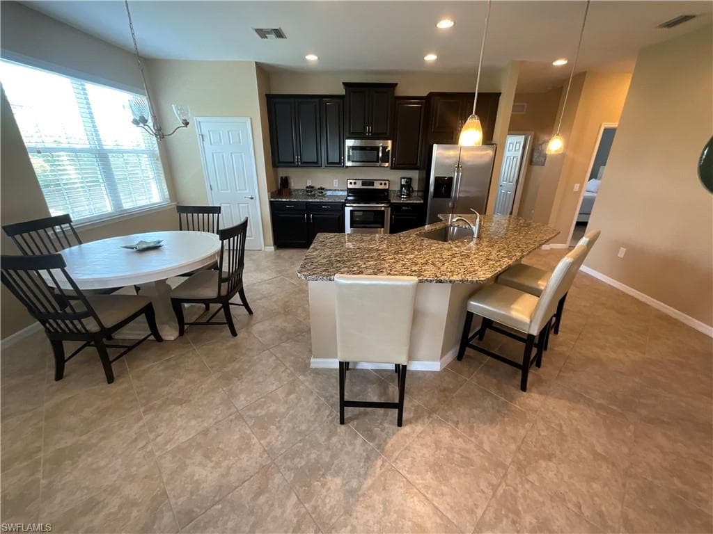 18238 Creekside Preserve LOOP 202-5