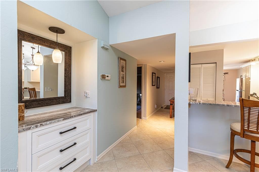 4410 Chantelle DR H-205-8