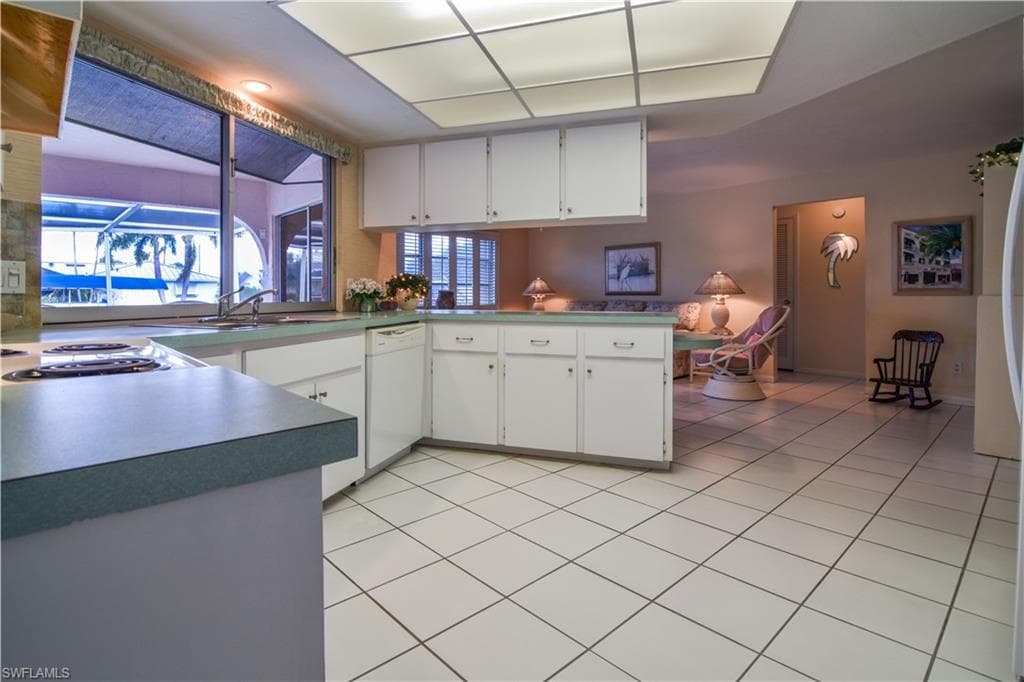 4632 Gulf AVE-23