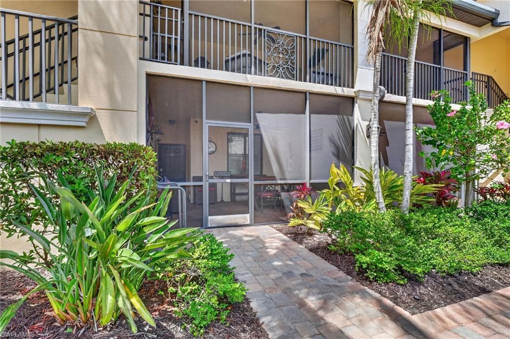 9513 Avellino WAY 2014-31