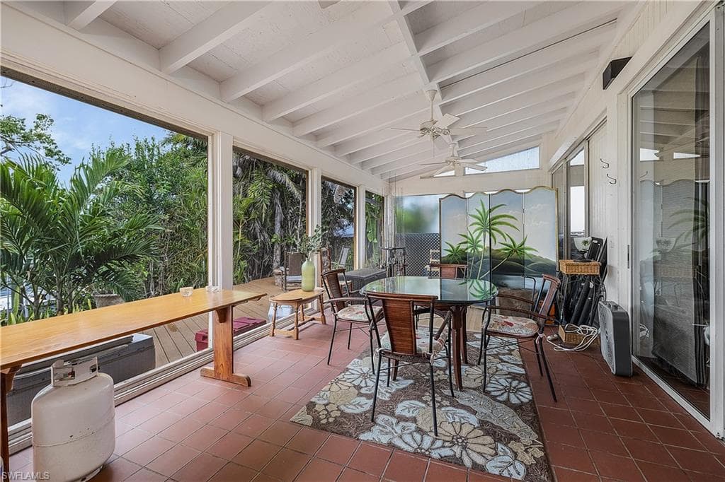 16353 Buccaneer ST-23