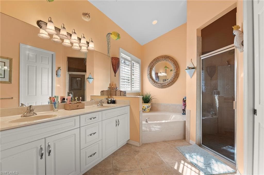 27161 Flamingo DR-23