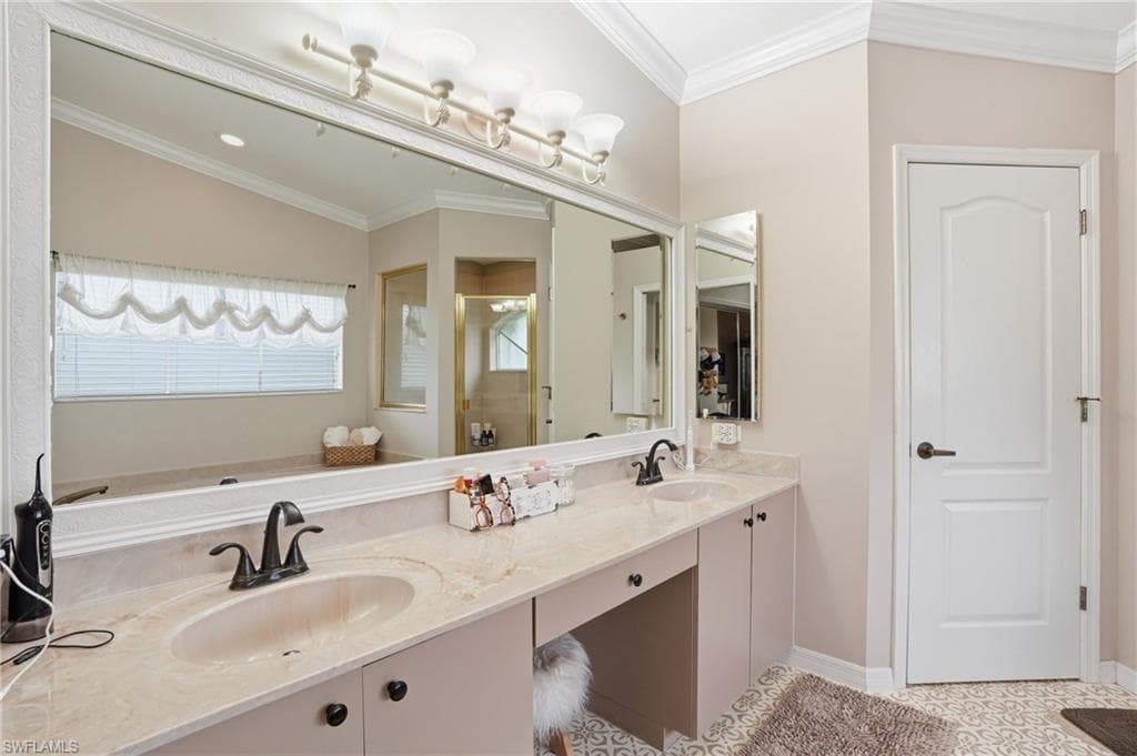 12761 Dresden CT-26