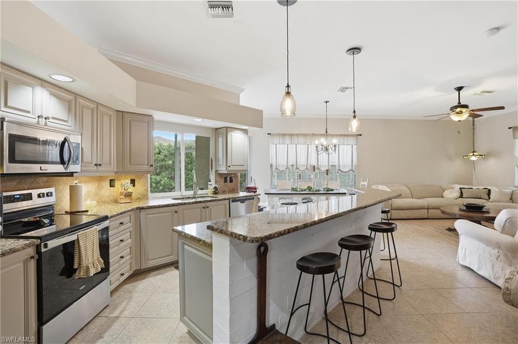 12761 Dresden CT-14