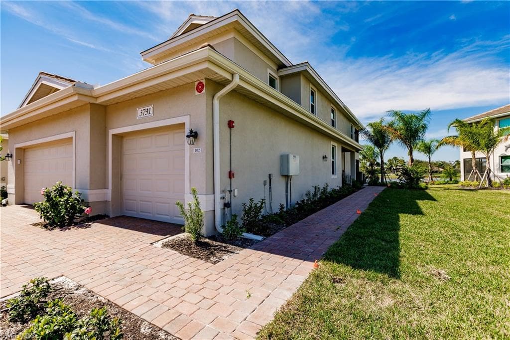 3791 Pebblebrook Ridge CT 102-2