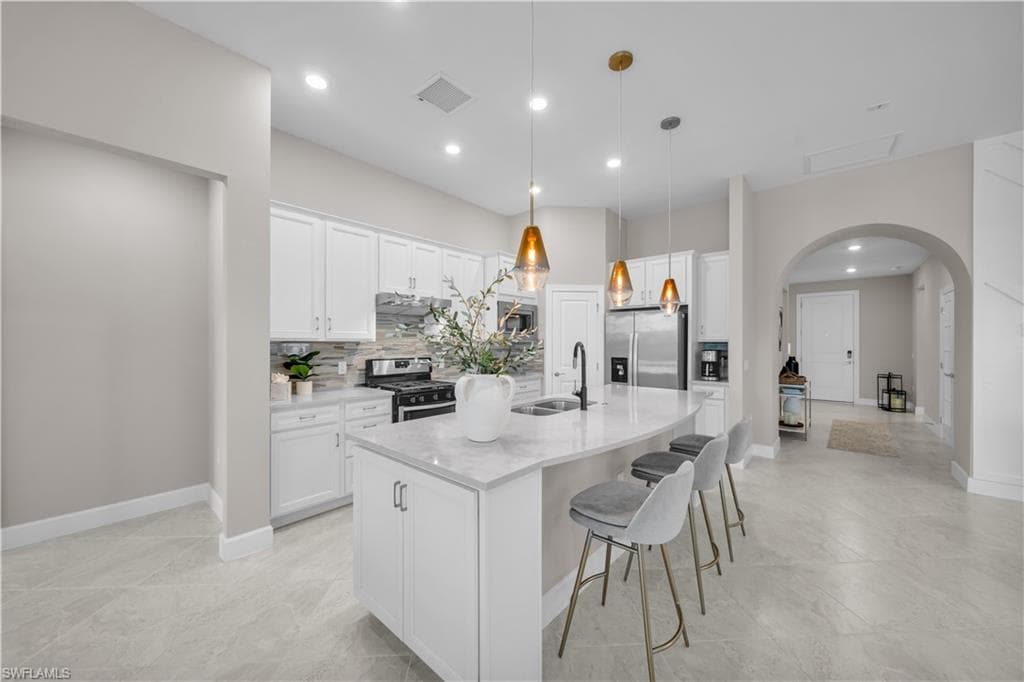 19649 Aqua View LN-6