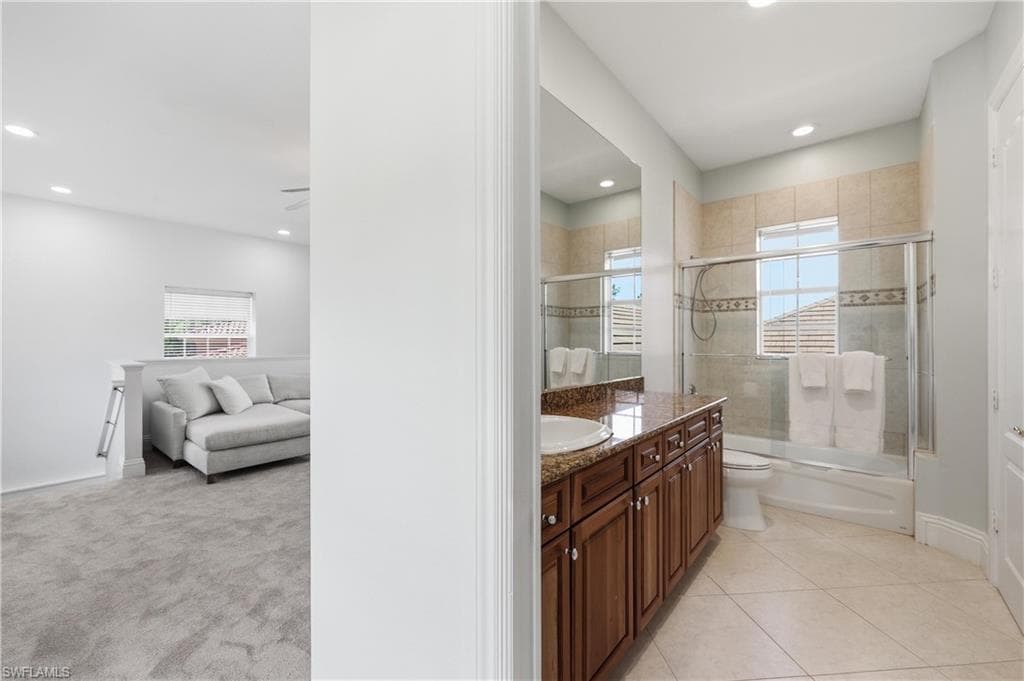 2844 Coco Lakes DR-36