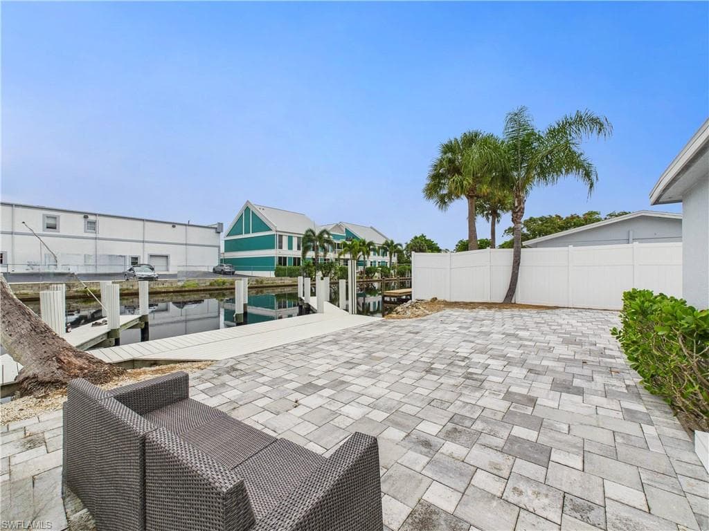 567 13th ST N-23