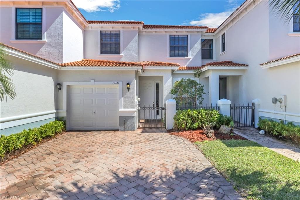 15243 Summit Place CIR 247-3
