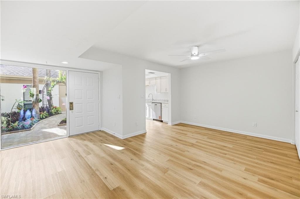 517 Lake Louise CIR 103-6
