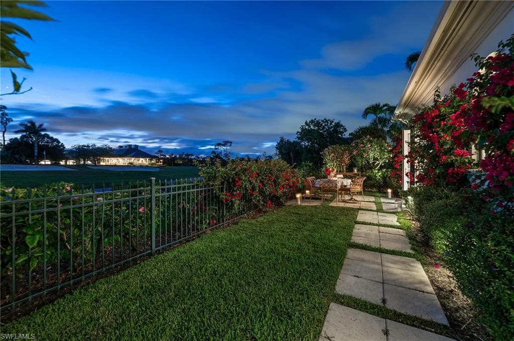 2595 Twinflower LN-31