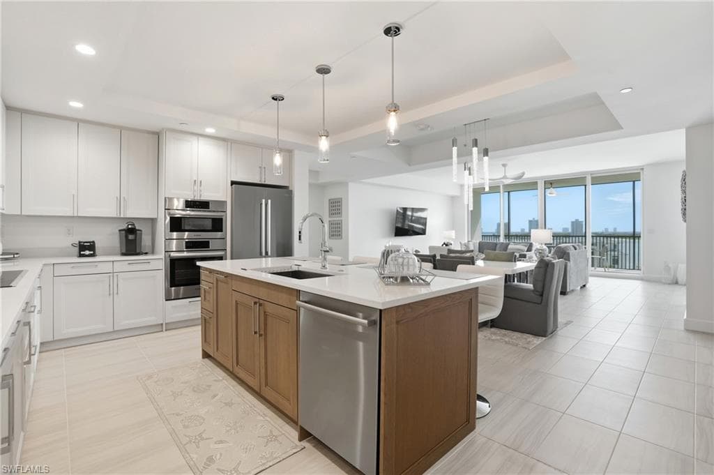 4142 Bay Beach LN 502-1