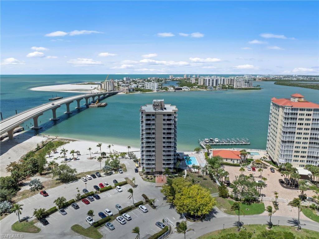 8701 Estero BLVD 507-1
