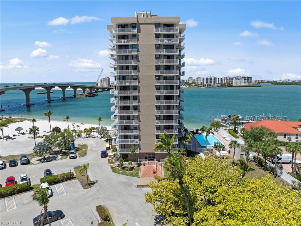 8701 Estero BLVD 507-28