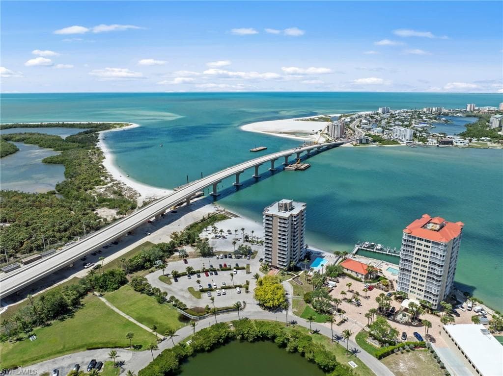 8701 Estero BLVD 507-31