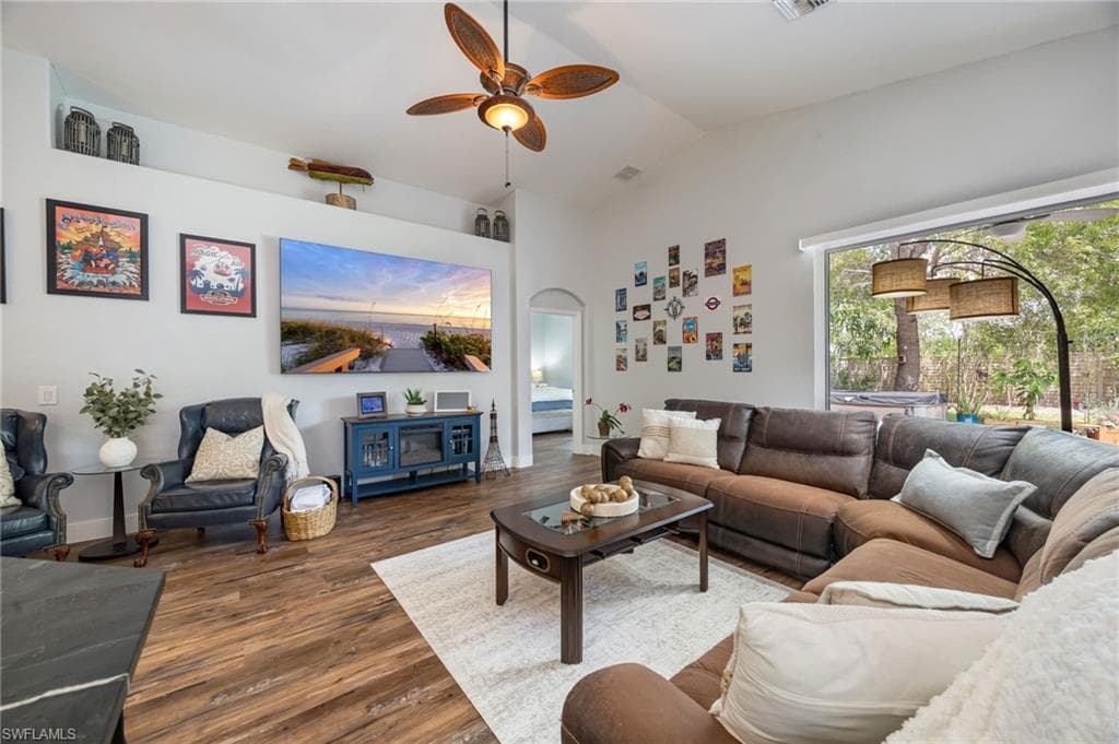 219 Glen Eagle CIR-20