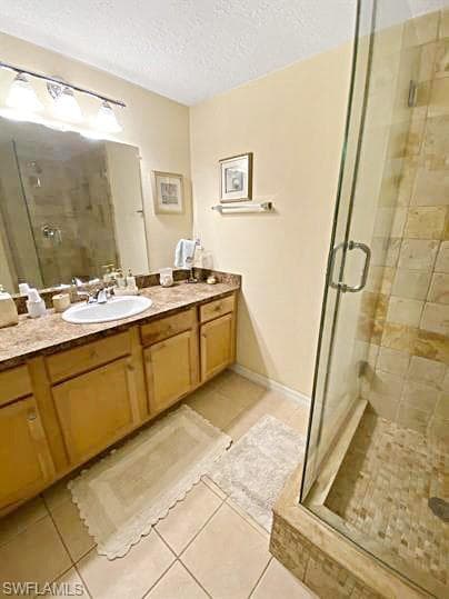 3334 N Key DR 8-5
